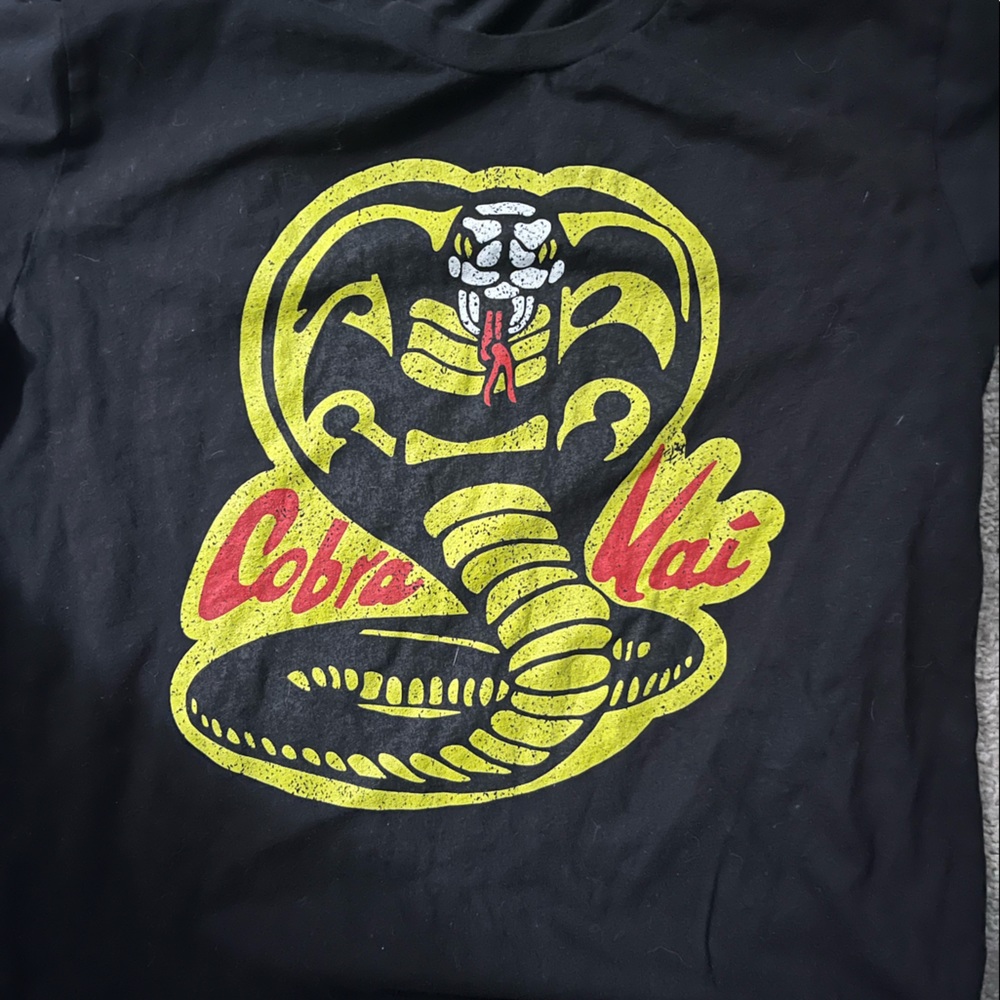 Cobra Kai karate kid t shirt medium unisex